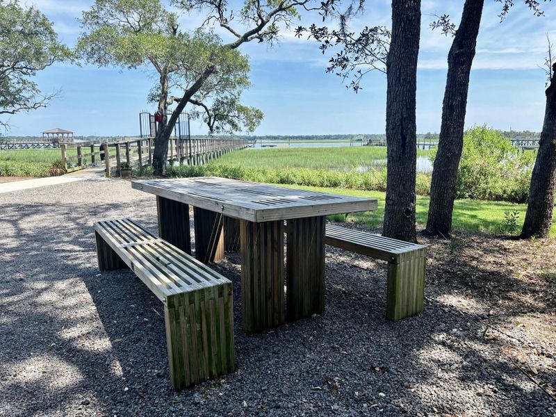 Community amenities in Charleston Proper, Johns Island (Image 10).
