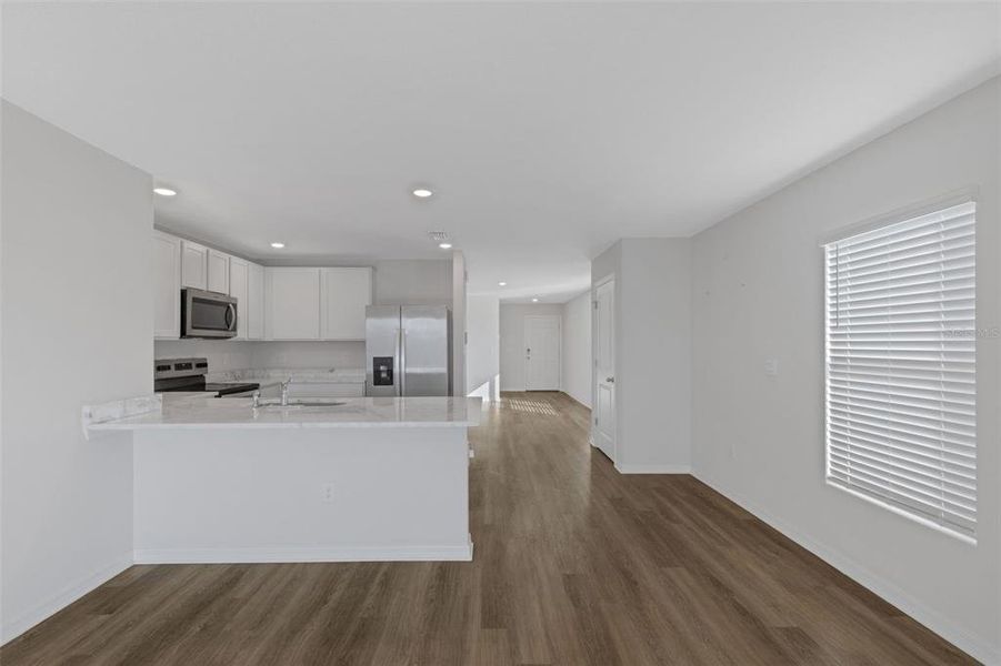 Spacious, unfurnished interior of a new home in Silverstone North, Palmetto (Image 12). Spacious, unfurnished interior of a new home in Silverstone North, Palmetto (Image 12).
