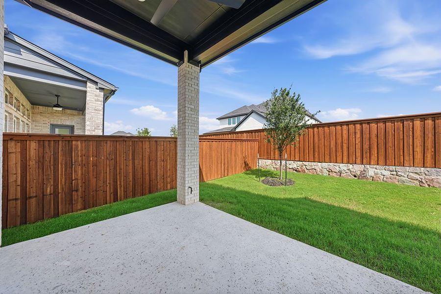 Exterior details and patio area of a home in Hillside Village, Celina (Image 3).