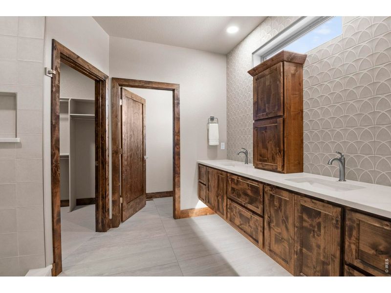 Furnished interior view inside a new home in , Loveland (Image 33).