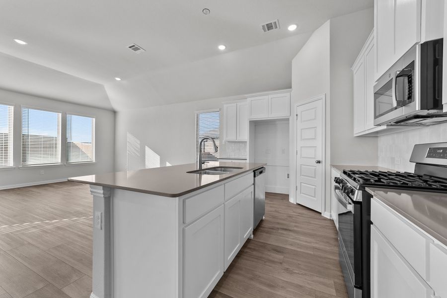 Representative furnished interior of a home built from the Lancaster by Cambridge Homes in Tinsley Meadows, Van Alstyne (Image 8). Representative furnished interior of a home built from the Lancaster by Cambridge Homes in Tinsley Meadows, Van Alstyne (Image 8).