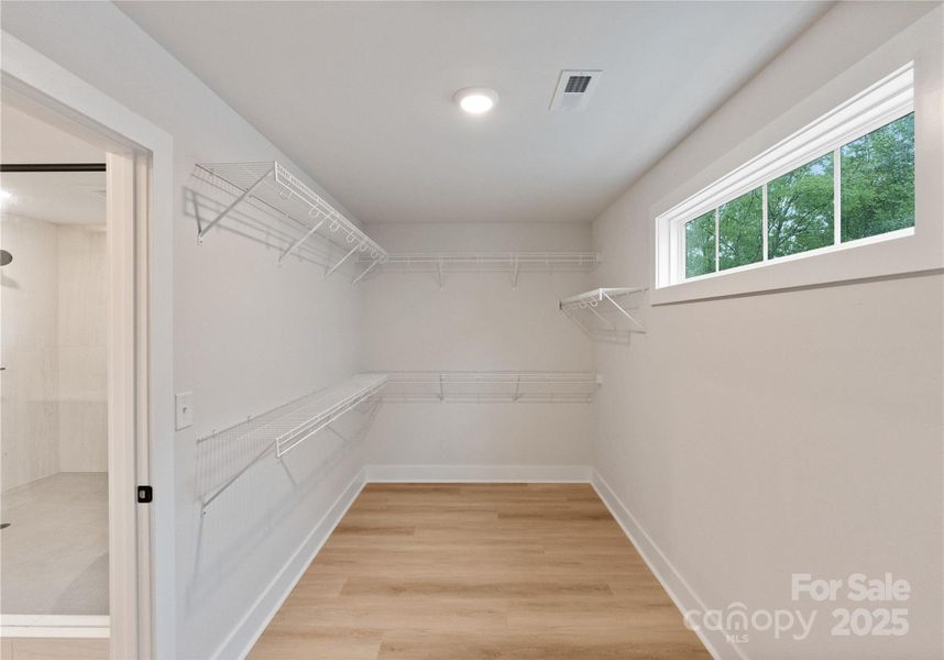 Spacious, unfurnished interior of a new home in Matthews Ridge Reserve, Matthews (Image 17).