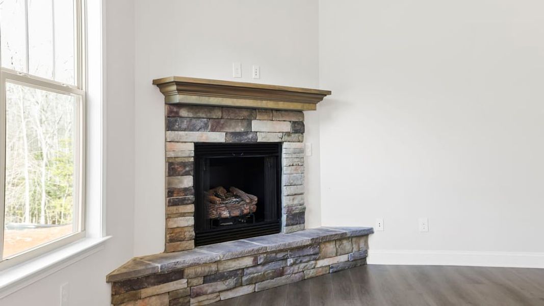 Image 32 of a home in Pine Lake Estates.