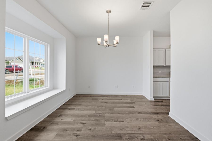 Spacious, unfurnished interior of a new home in Arrowhead Farms, Caldwell (Image 7). Spacious, unfurnished interior of a new home in Arrowhead Farms, Caldwell (Image 7).