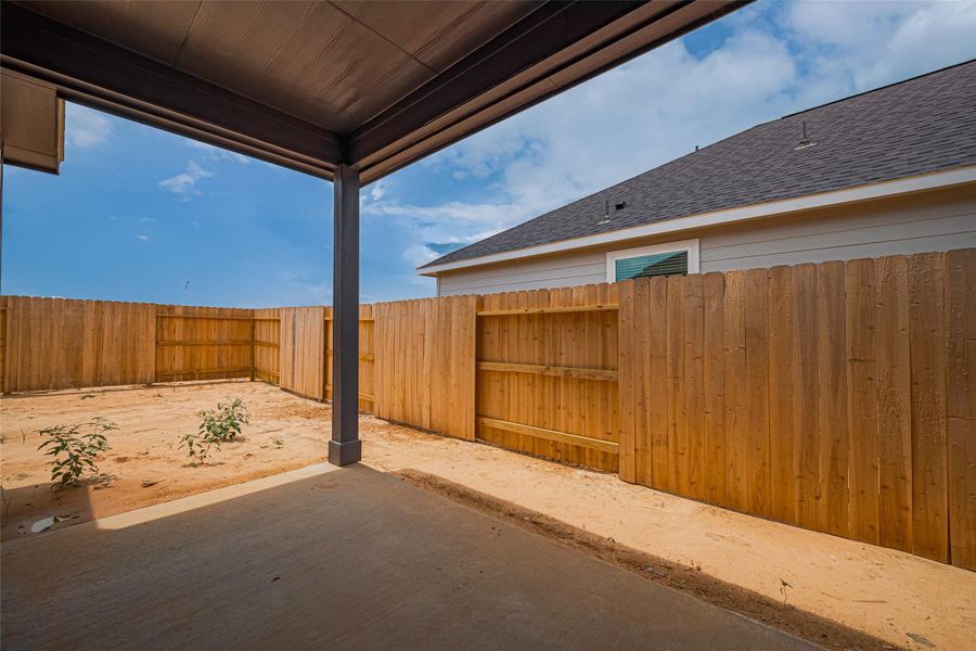Exterior details and patio area of a home in La Segarra, Brookshire (Image 3).