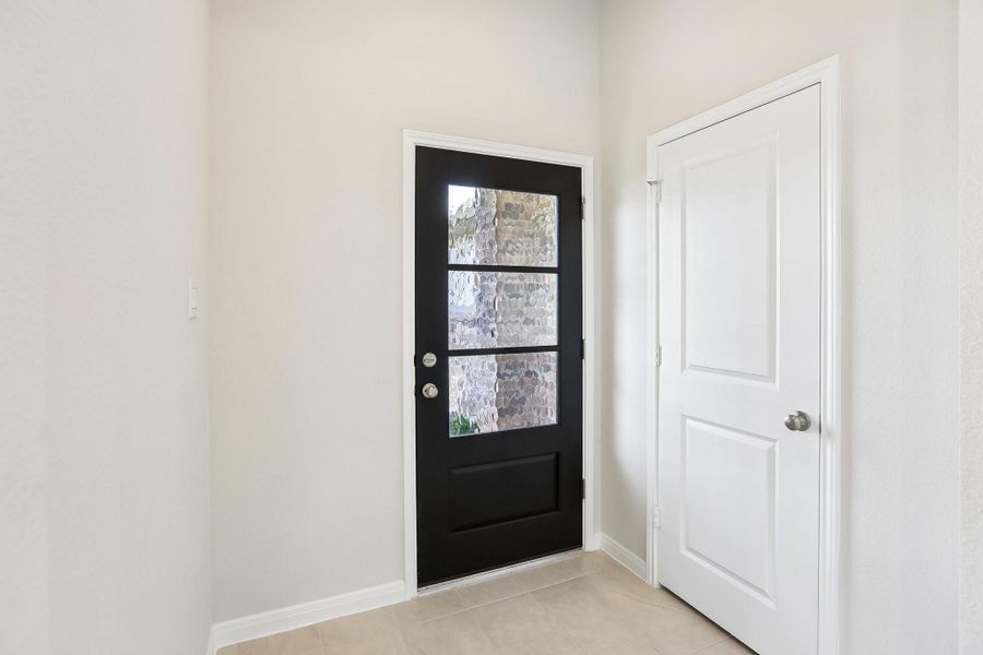 Spacious, unfurnished interior of a new home in Aldeana, Bonney (Image 17).