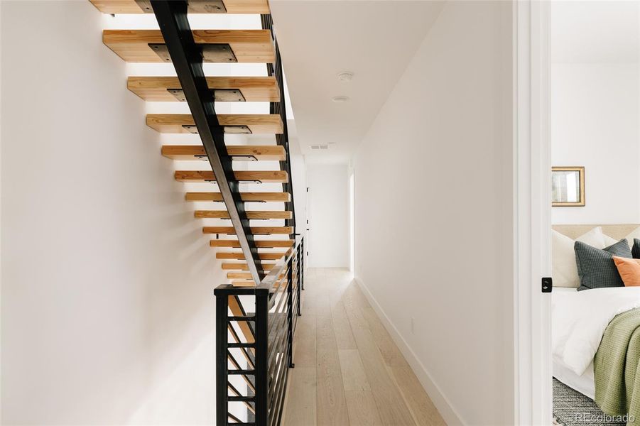 Spacious, unfurnished interior of a new home in , Denver (Image 24).