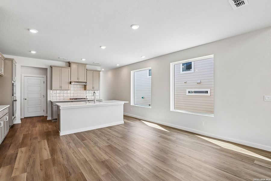 Image 35 of a home in Weston Oaks.