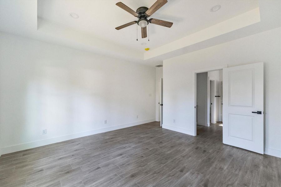 Spacious, unfurnished interior of a new home in , Montgomery (Image 41).