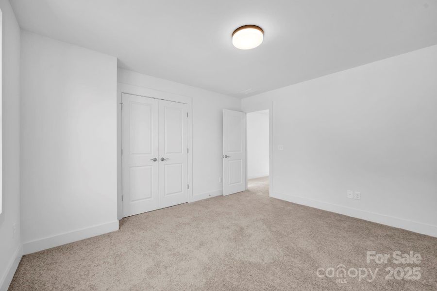 Spacious, unfurnished interior of a new home in , Davidson (Image 8).