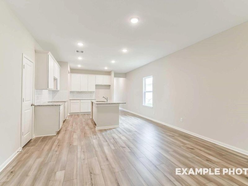 Spacious, unfurnished interior of a new home in Liberty Estates, Cleveland (Image 15).