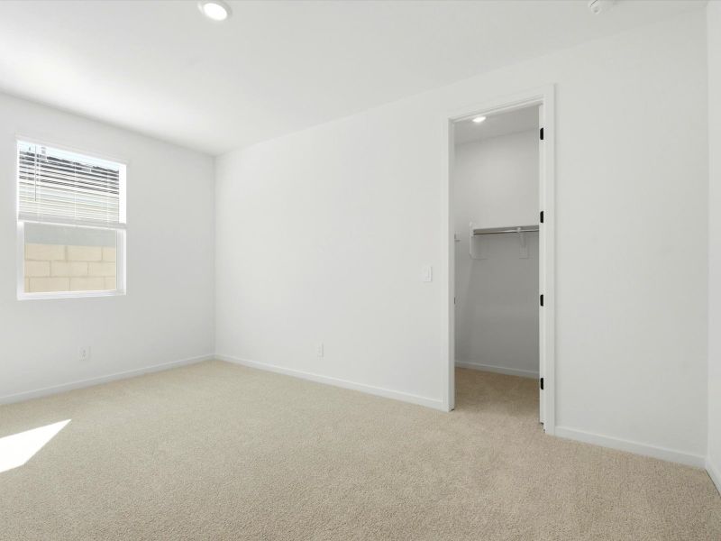 Spacious, unfurnished interior of a new home in Legacy Place, Glendale (Image 26).