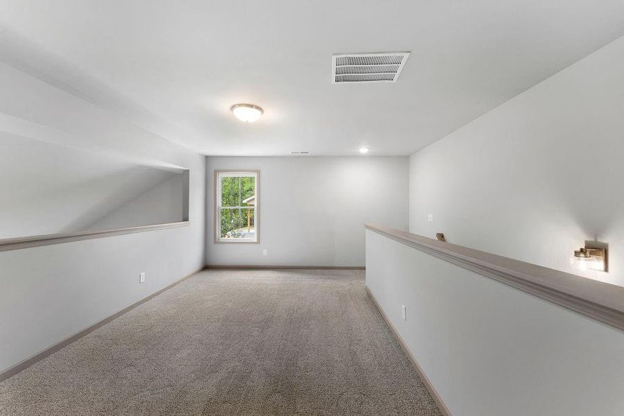 Spacious, unfurnished interior of a new home in , Waleska (Image 42).