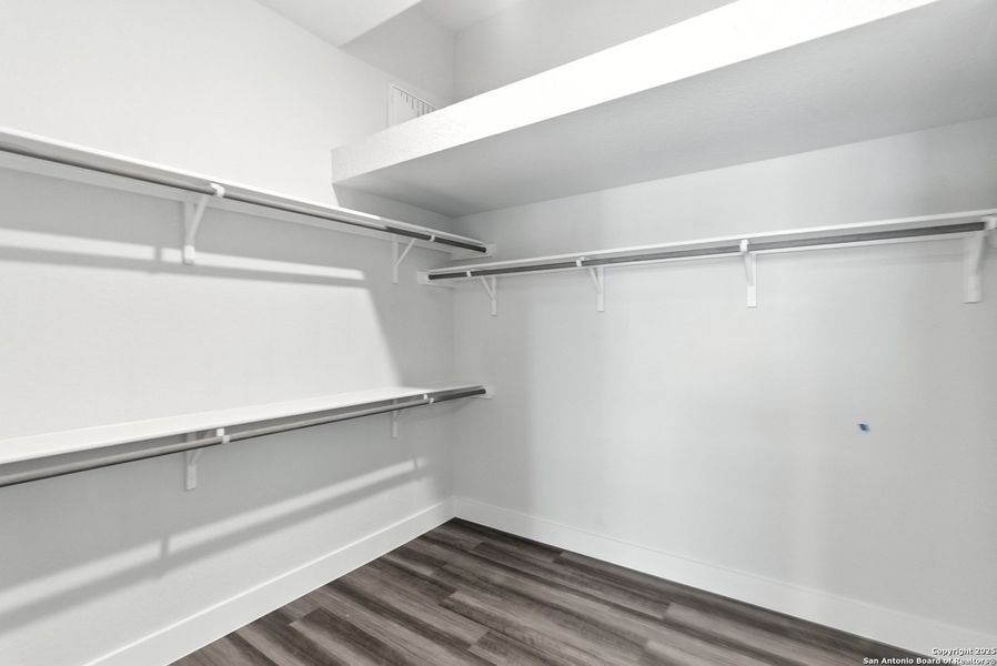 Spacious, unfurnished interior of a new home in Weltner Farms 60’s, New Braunfels (Image 17). Spacious, unfurnished interior of a new home in Weltner Farms 60’s, New Braunfels (Image 17).