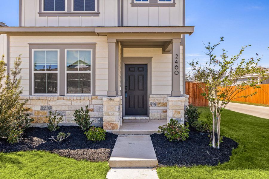 Exterior details and patio area of a home in , Round Rock (Image 4).