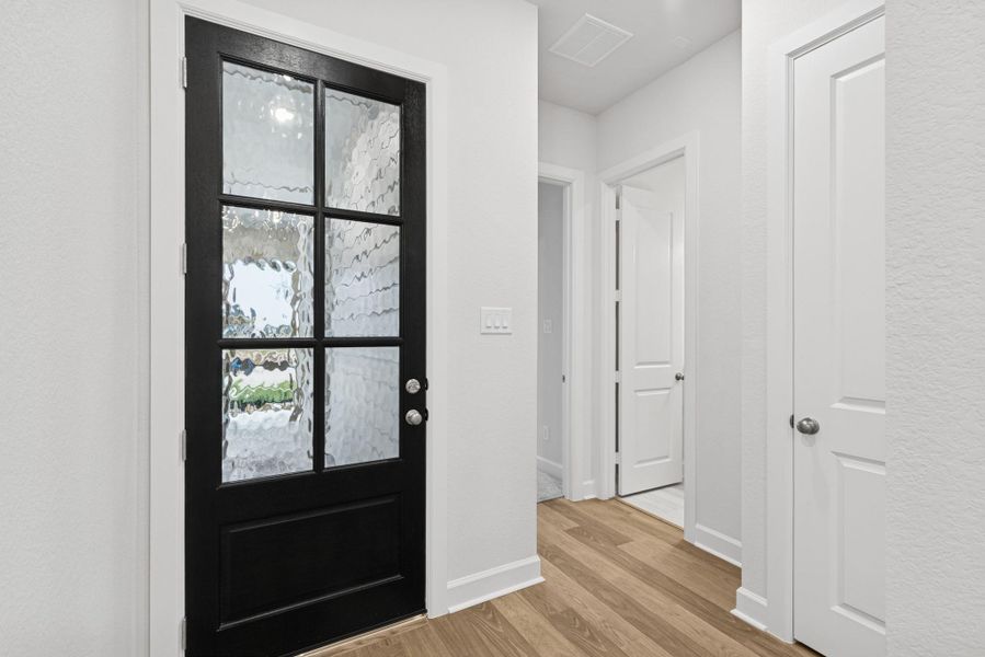 Spacious, unfurnished interior of a new home in Grange 45' Homesites, Katy (Image 12). Spacious, unfurnished interior of a new home in Grange 45' Homesites, Katy (Image 12).