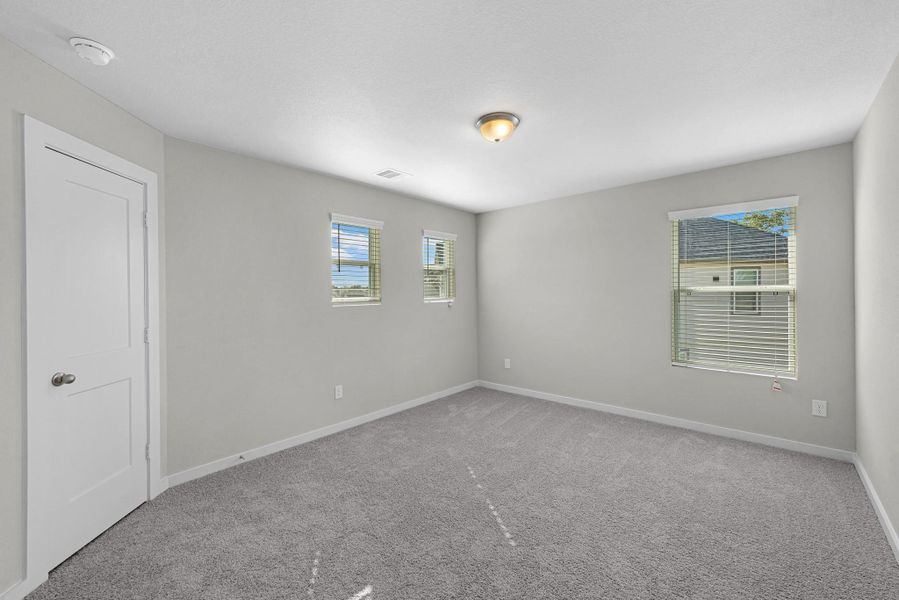 Spacious, unfurnished interior of a new home in Grand Oaks Village, Houston (Image 25). Spacious, unfurnished interior of a new home in Grand Oaks Village, Houston (Image 25).
