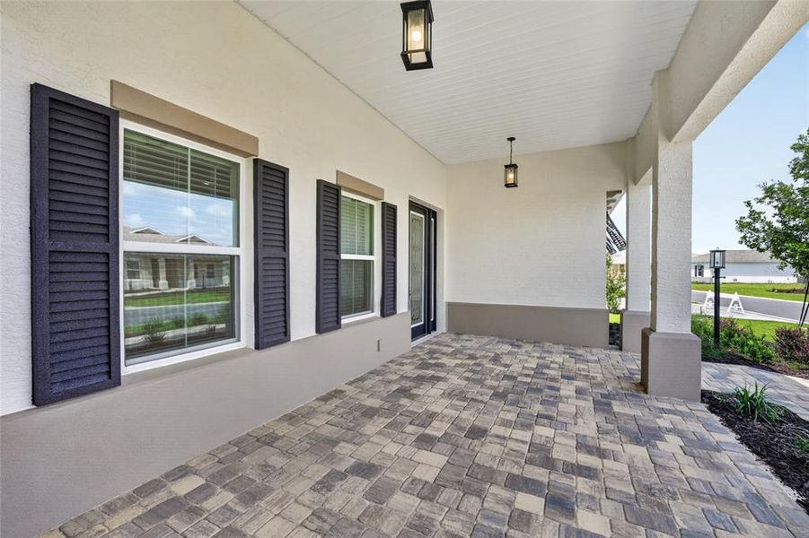 Exterior details and patio area of a home in , Ocala (Image 33).