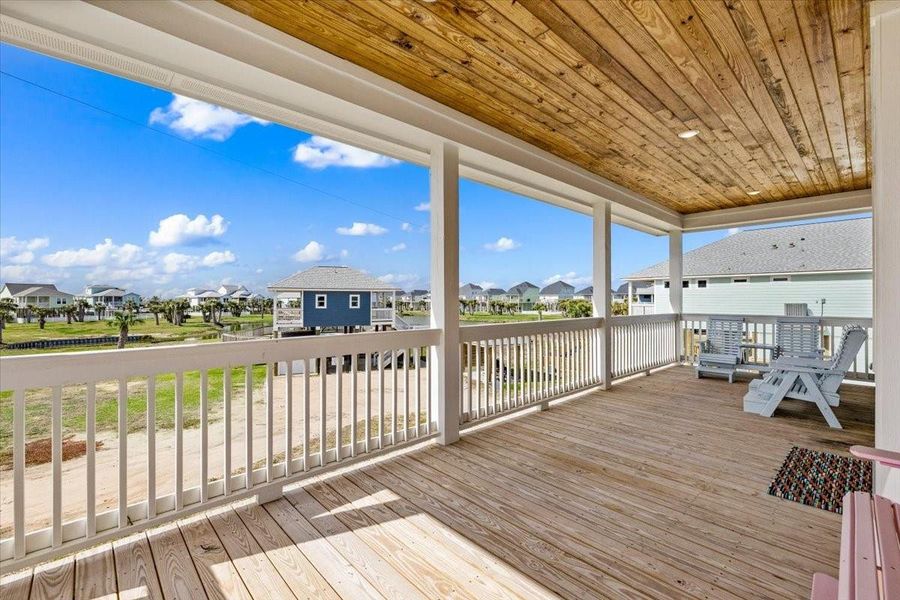 Exterior details and patio area of a home in , Galveston (Image 32).