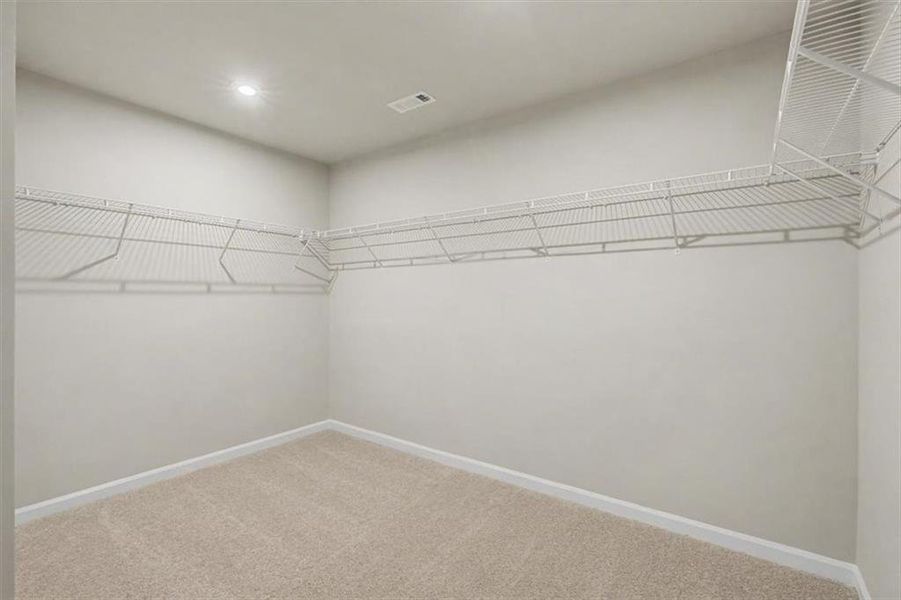 Spacious, unfurnished interior of a new home in Sawmill Creek, Mableton (Image 40).
