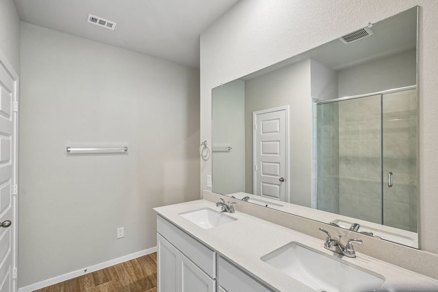 Furnished interior view inside a new home in Sorella, Tomball (Image 9). Furnished interior view inside a new home in Sorella, Tomball (Image 9).