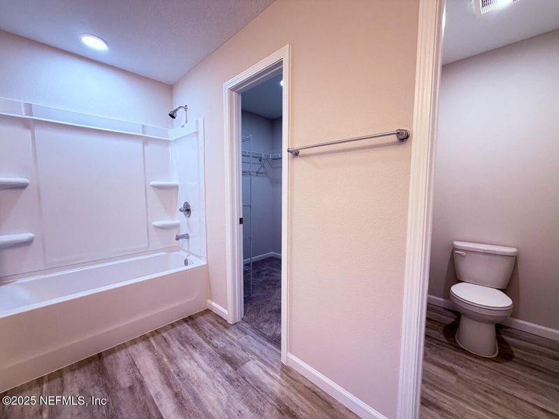 Spacious, unfurnished interior of a new home in , Jacksonville (Image 76). Spacious, unfurnished interior of a new home in , Jacksonville (Image 76).