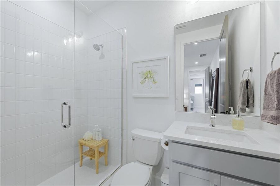 Furnished interior view inside a new home in , Sarasota (Image 53).