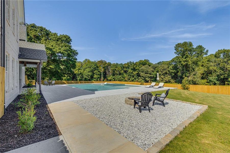 Image 92 of a home in .