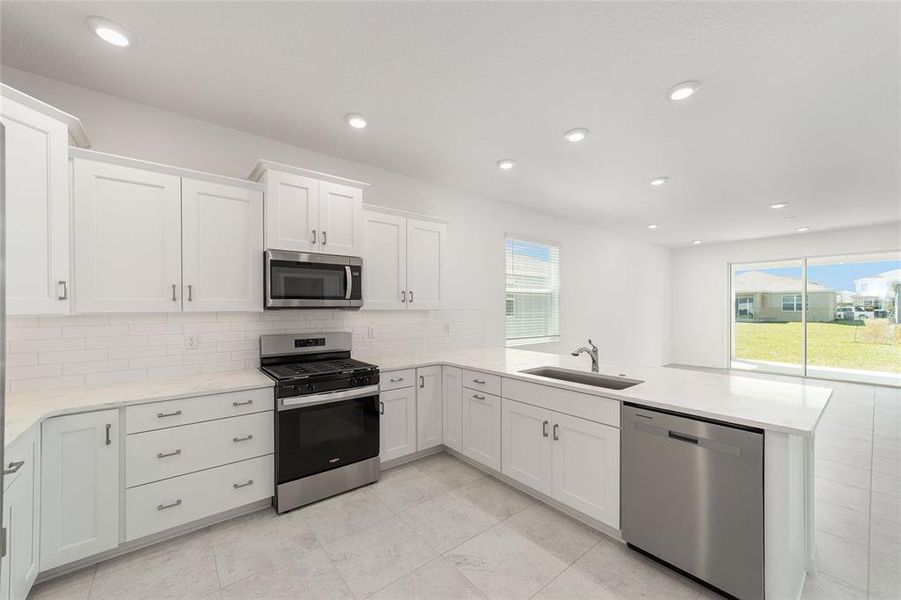 Furnished interior view inside a new home in Calesa Township, Ocala (Image 9).