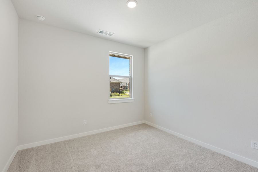 Spacious, unfurnished interior of a new home in Woodbridge Villas, Wylie (Image 36).