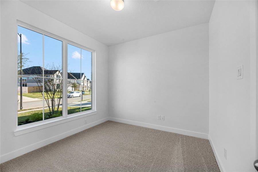 Representative image. Features, selections and colors may vary.