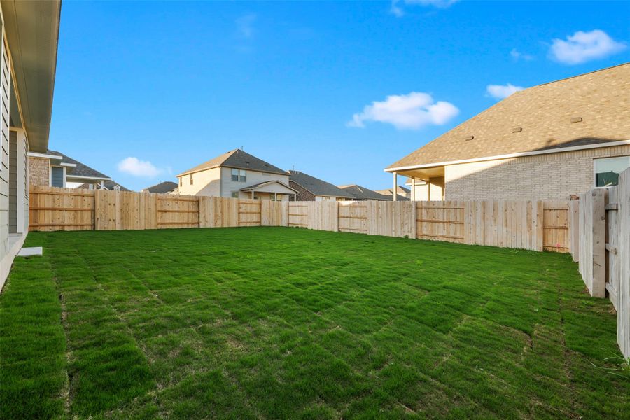 Photos are representative images and renderings for illustrative purposes only. Actual structural options and design images of the home may vary. Photos are representative images and renderings for illustrative purposes only. Actual structural options and design images of the home may vary.