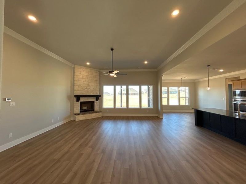 Spacious, unfurnished interior of a new home in Creekview Addition, Van Alstyne (Image 12).
