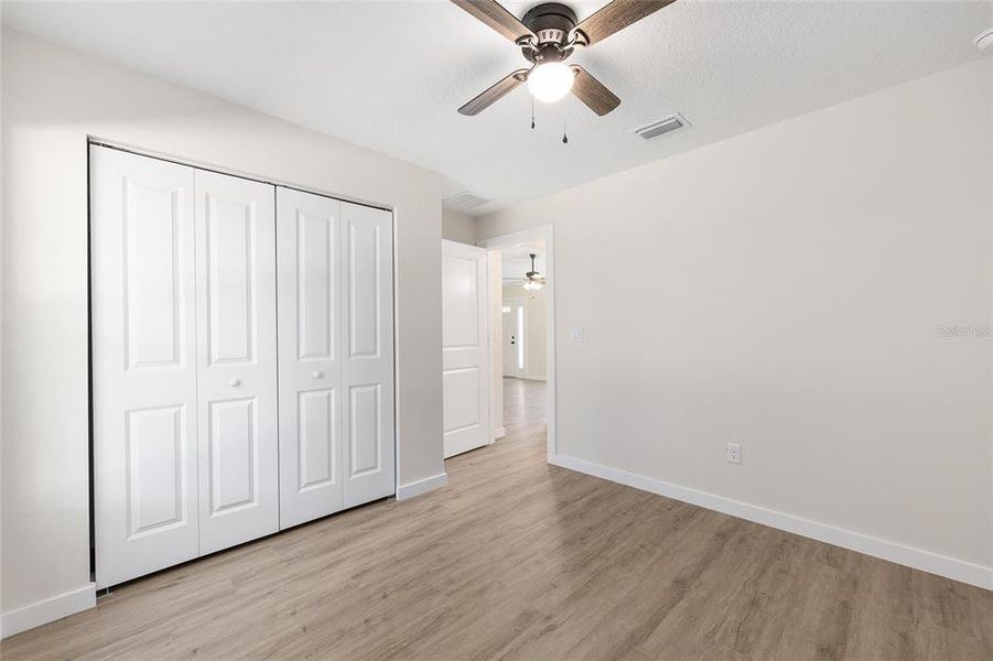 Spacious, unfurnished interior of a new home in , Dunnellon (Image 24).