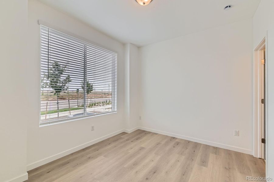 Spacious, unfurnished interior of a new home in , Broomfield (Image 20).