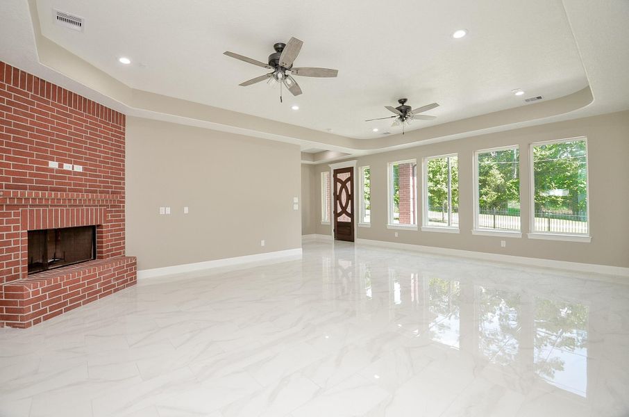 Spacious, unfurnished interior of a new home in , Plantersville (Image 22).