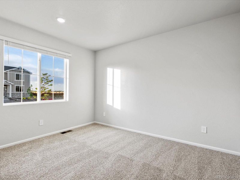 Spacious, unfurnished interior of a new home in , Windsor (Image 23).