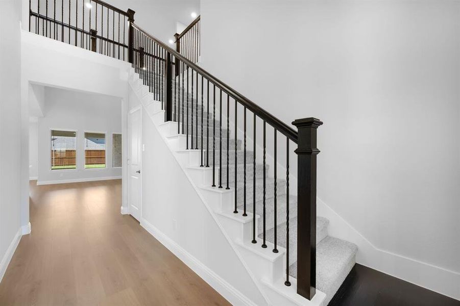 Spacious, unfurnished interior of a new home in South Oak 50s, Oak Point (Image 13). Spacious, unfurnished interior of a new home in South Oak 50s, Oak Point (Image 13).
