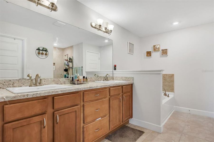 Furnished interior view inside a new home in Citrus Landing, Davenport (Image 17).