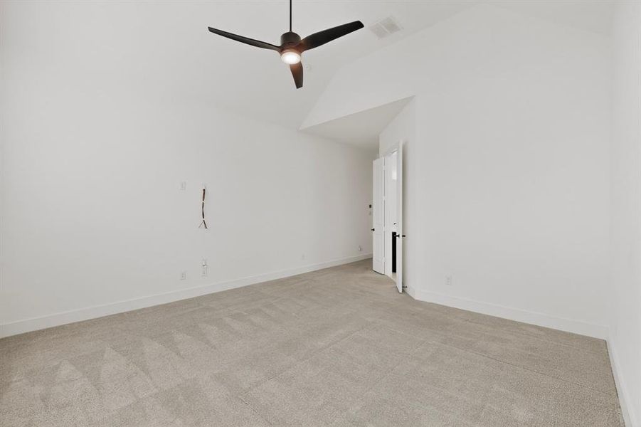 Spacious, unfurnished interior of a new home in The Homestead - 62', Rockwall (Image 38). Spacious, unfurnished interior of a new home in The Homestead - 62', Rockwall (Image 38).