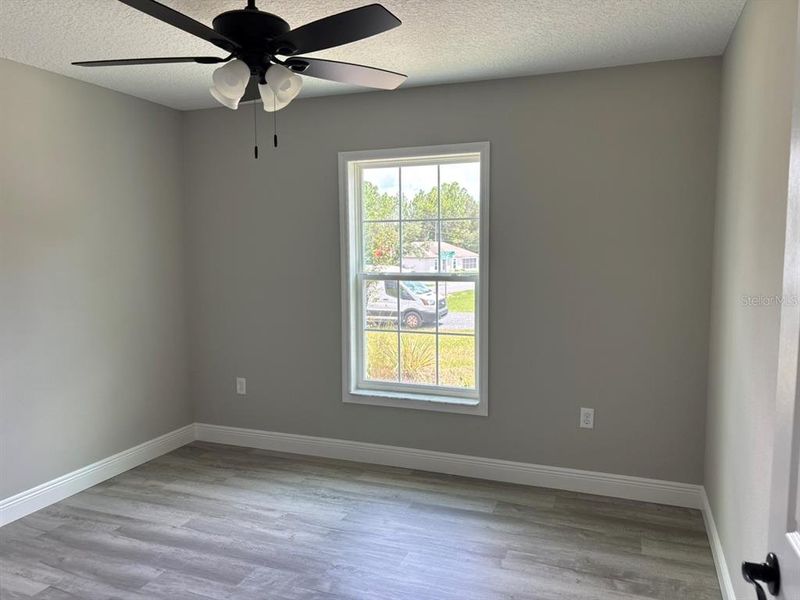 Spacious, unfurnished interior of a new home in , Dunnellon (Image 22).