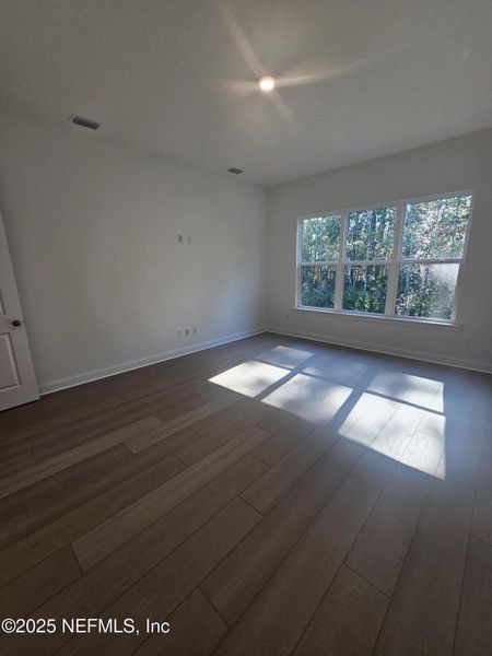Spacious, unfurnished interior of a new home in , St. Johns (Image 16).