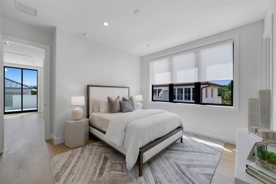 Furnished interior view inside a new home in , Fort Lauderdale (Image 16).