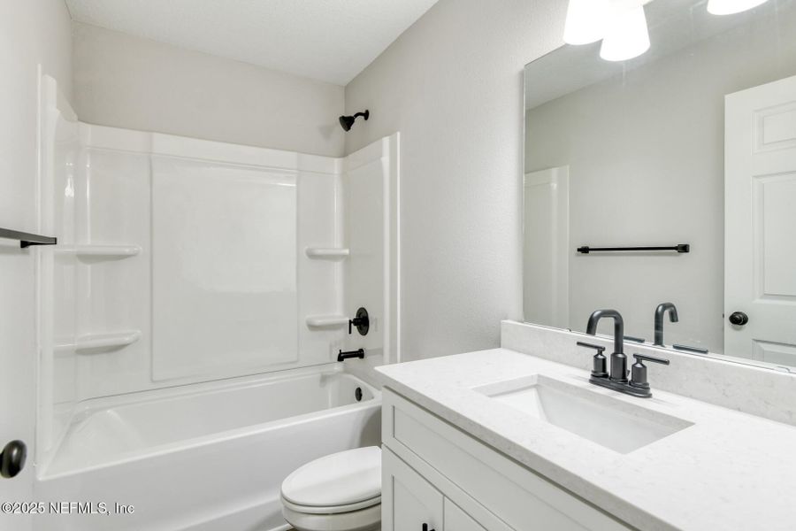 Furnished interior view inside a new home in , Palatka (Image 6).