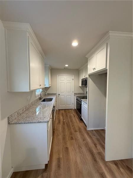 Furnished interior view inside a new home in , Dahlonega (Image 4).