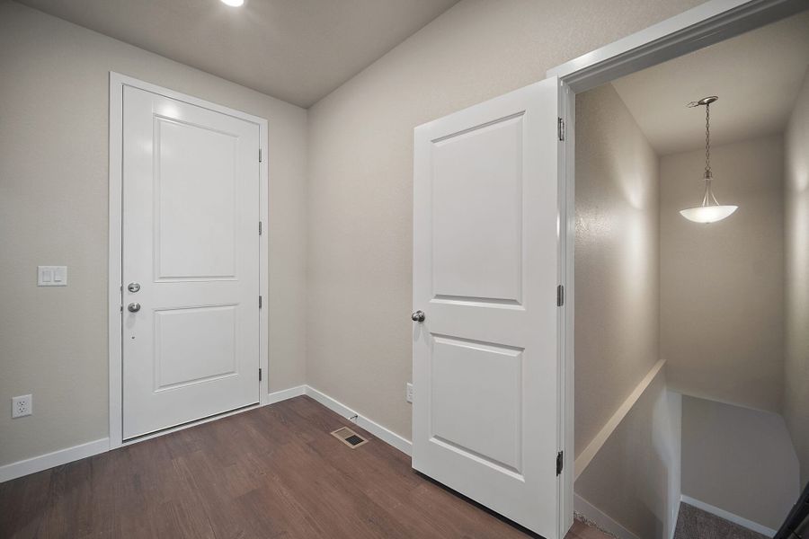 Spacious, unfurnished interior of a new home in Aspen Ranch, Fountain (Image 28).