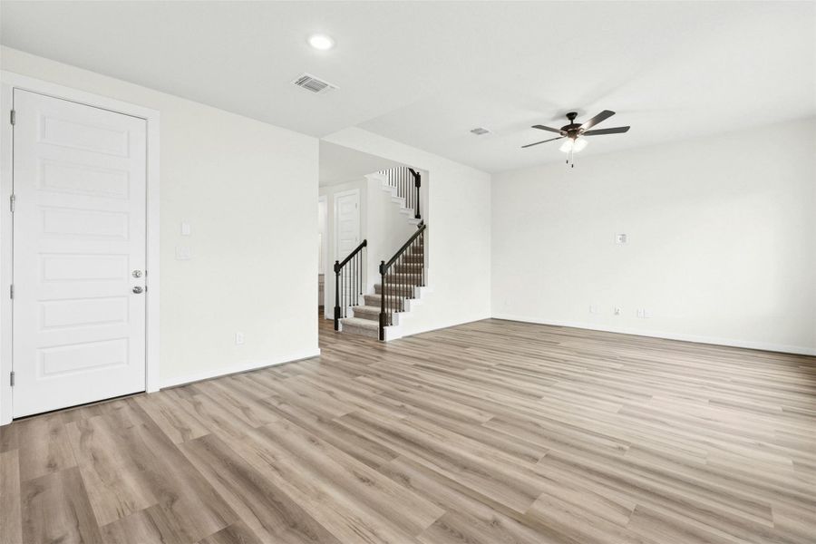 Spacious, unfurnished interior of a new home in University Heights, Round Rock (Image 23). Spacious, unfurnished interior of a new home in University Heights, Round Rock (Image 23).