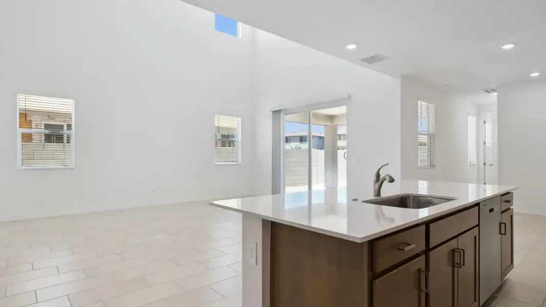Furnished interior view inside a new home in El Cidro, Goodyear (Image 9).