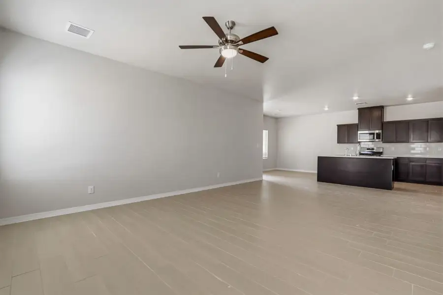Representative unfurnished interior of a home built from the Poppy by View Homes in Paseo del Este, El Paso (Image 38).