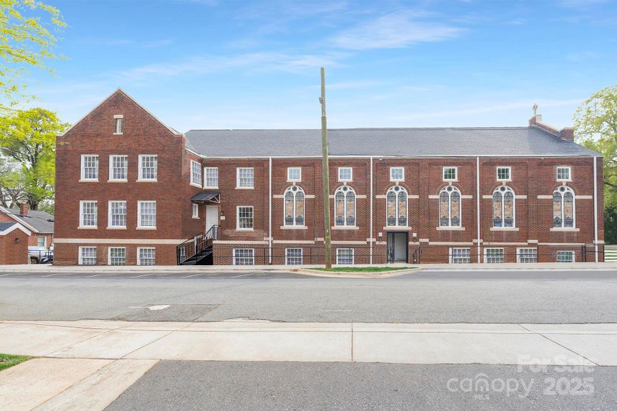 Image 21 of a home in . Image 21 of a home in .